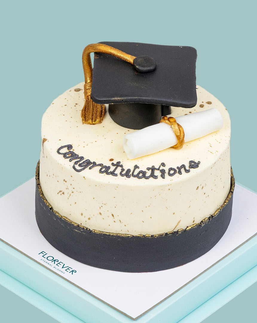 Classic Grad Cap Cake