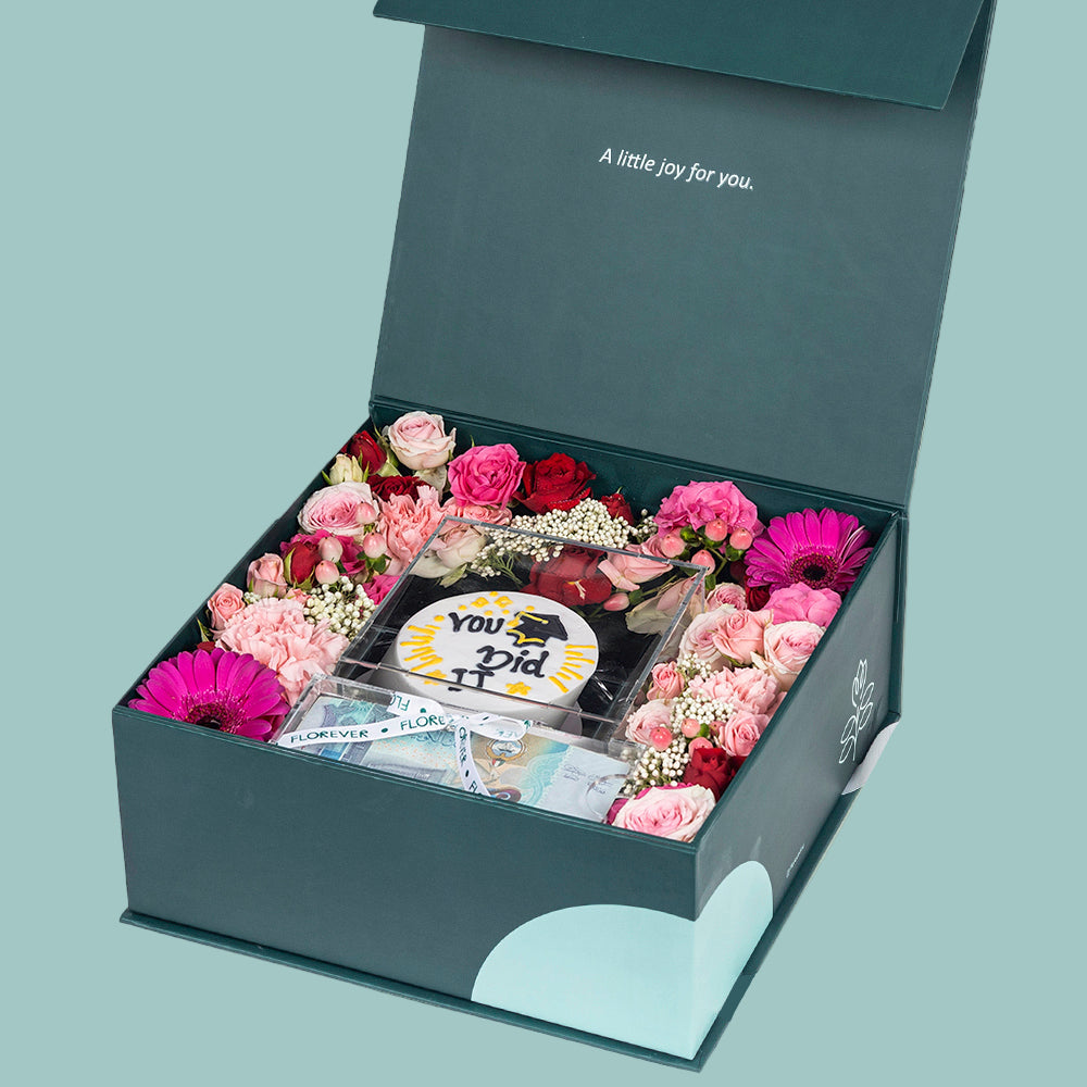 Money Acrlyic with graduation cake