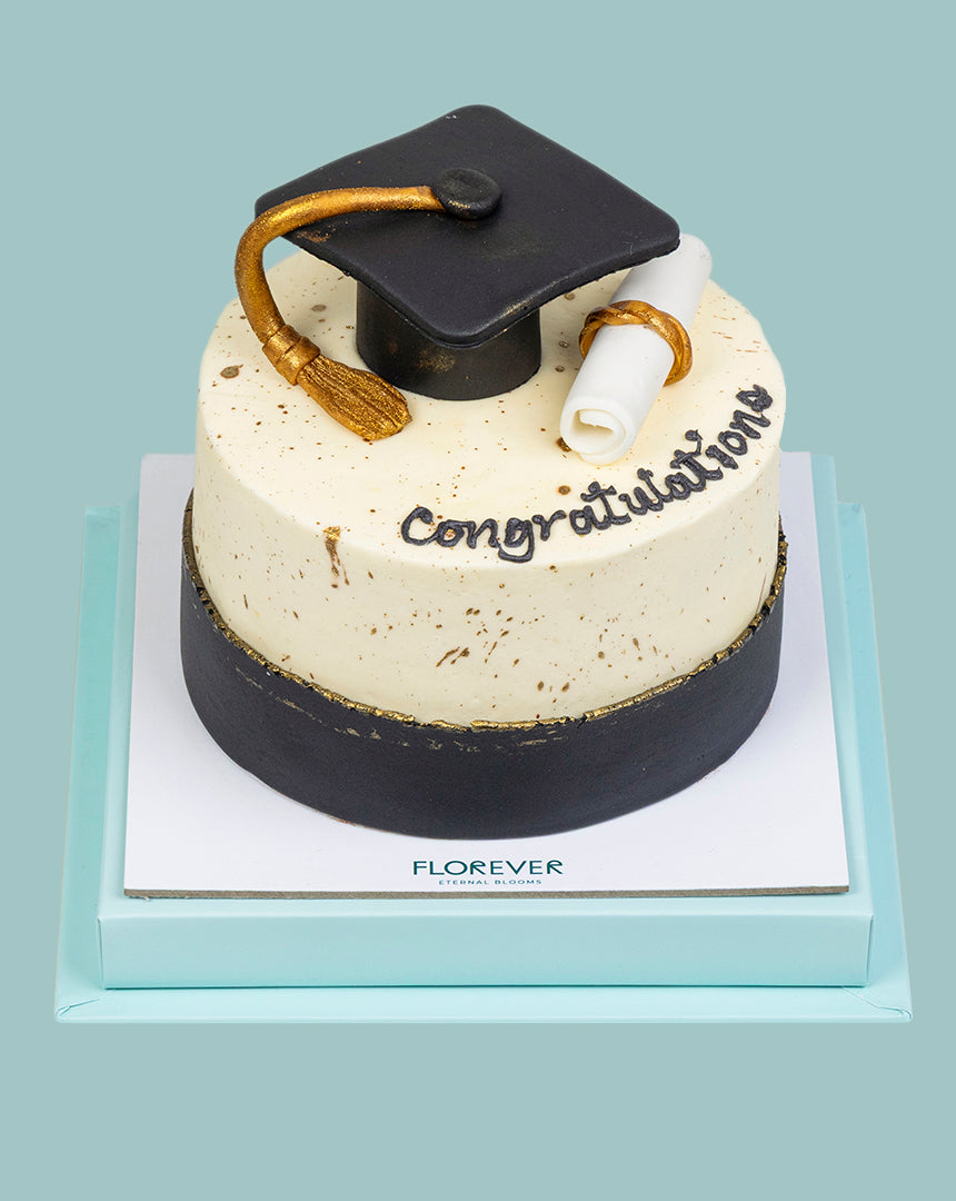 Classic Grad Cap Cake